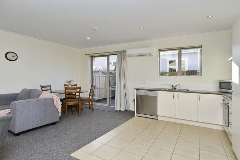 Photo of property in 3/164 North Parade, Richmond, Christchurch, 8013
