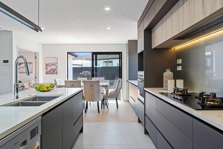 Photo of property in 38a Hyperion Drive, Randwick Park, Auckland, 2105