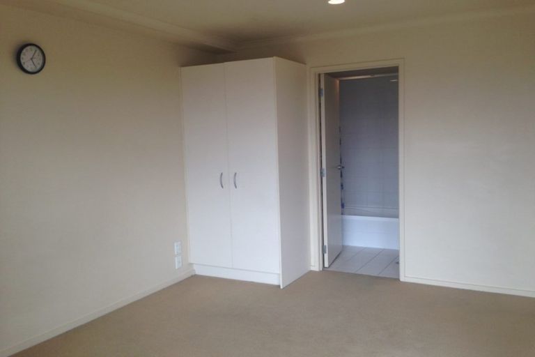 Photo of property in 6h/18 Ronwood Avenue, Manukau, Auckland, 2104