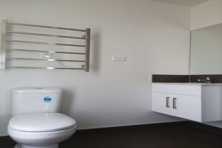 Photo of property in 59 Carrington Avenue, Silverdale, Hamilton, 3216