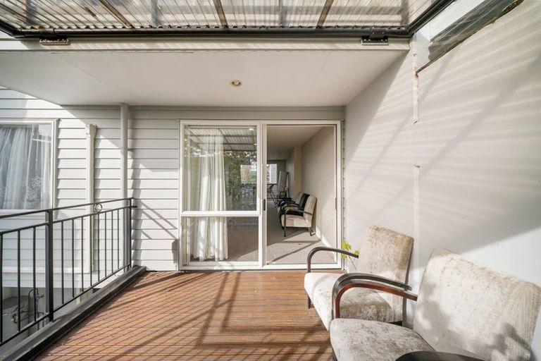 Photo of property in 14/6 Islington Avenue, New Lynn, Auckland, 0600