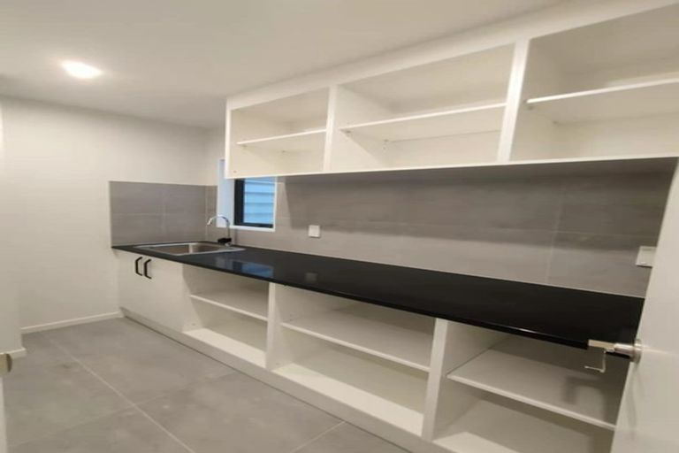 Photo of property in 31 Korihi Drive, Swanson, Auckland, 0614