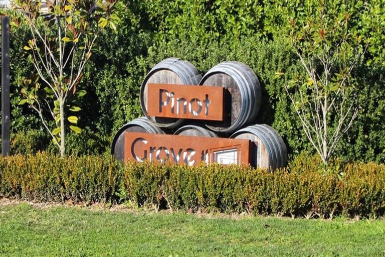 Photo of property in 6 Tuscan Lane, Martinborough, 5711