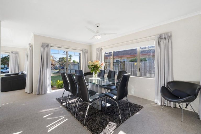 Photo of property in 218 Kilkenny Drive, East Tamaki Heights, Auckland, 2016