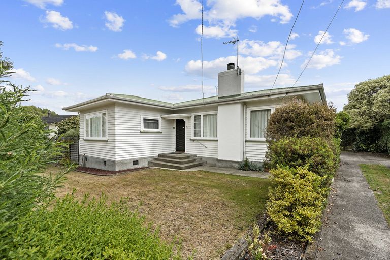 Photo of property in 11 Gordon Street, Lansdowne, Masterton, 5810