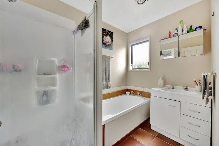 Photo of property in 11 Caulfield Place, Nawton, Hamilton, 3200