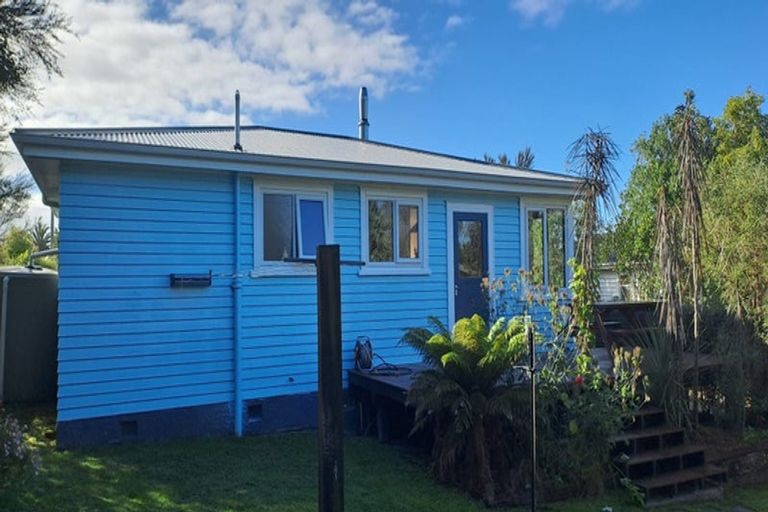 Photo of property in 18 Harrison Street West, Featherston, 5710