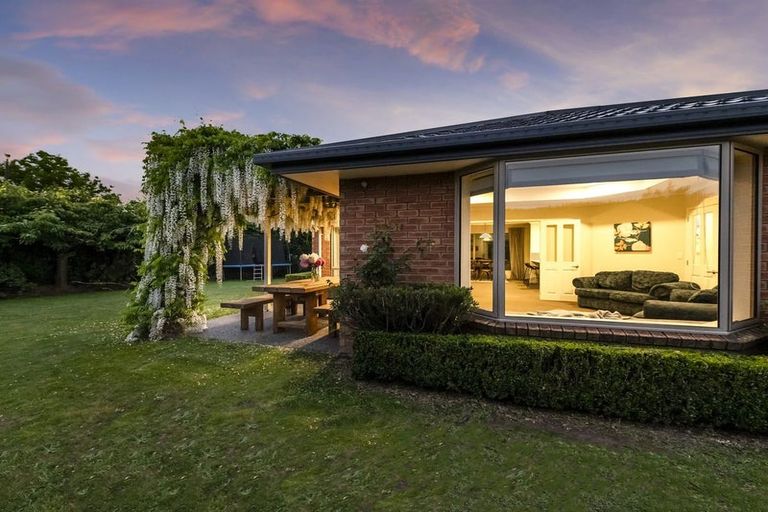 Photo of property in 18 Glenwood Drive, Prebbleton, 7604