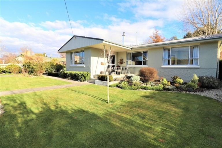 Photo of property in 33 Hull Street, Riversdale, 9776