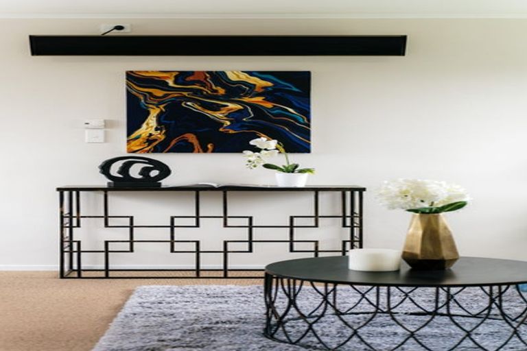 Photo of property in 46 Cottingham Crescent, Mangere East, Auckland, 2024