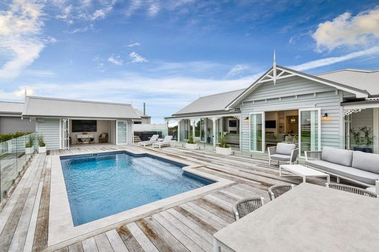 Photo of property in 21 Diamond Lane, Riverhead, 0793