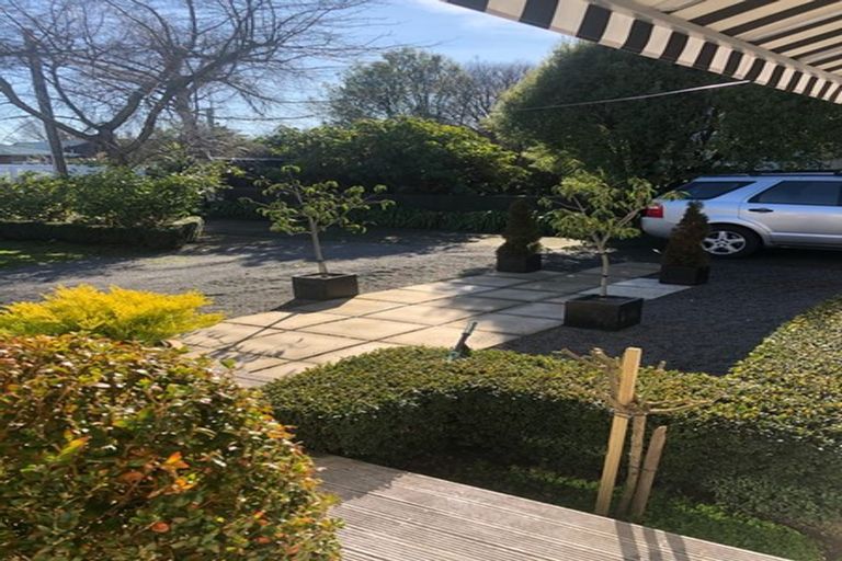 Photo of property in 19 Middlepark Road, Sockburn, Christchurch, 8042