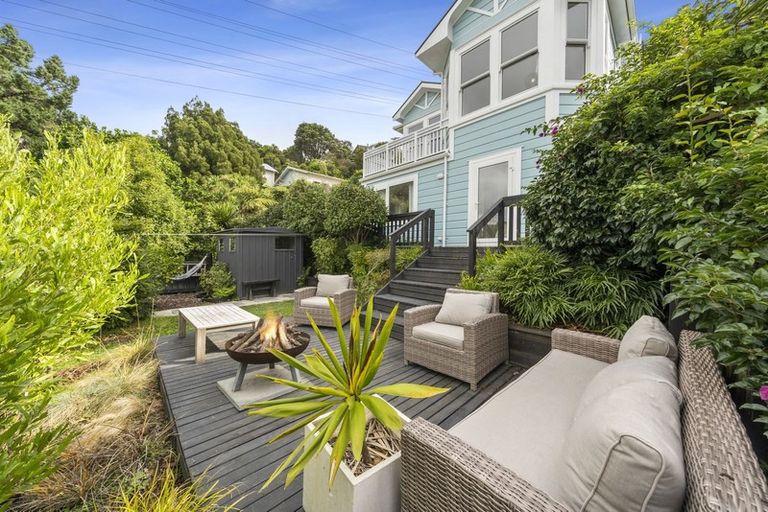 Photo of property in 27 Mortimer Terrace, Aro Valley, Wellington, 6021