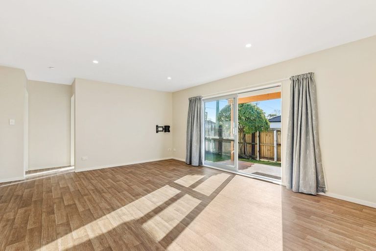 Photo of property in 1/2 Wildwood Avenue, Wainoni, Christchurch, 8061