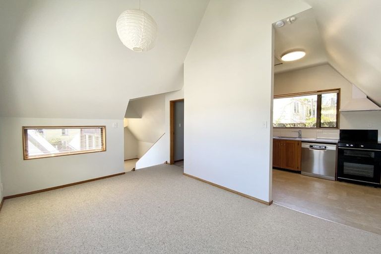 Photo of property in 94 Majoribanks Street, Mount Victoria, Wellington, 6011