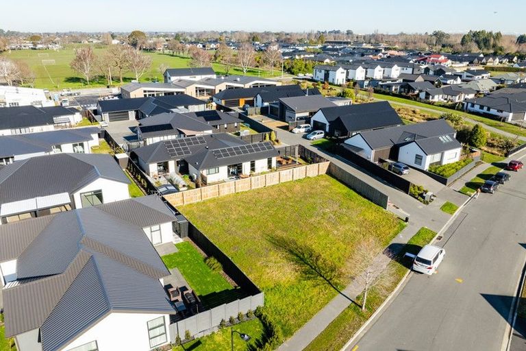 Photo of property in 29 Glenturret Drive, Casebrook, Christchurch, 8051