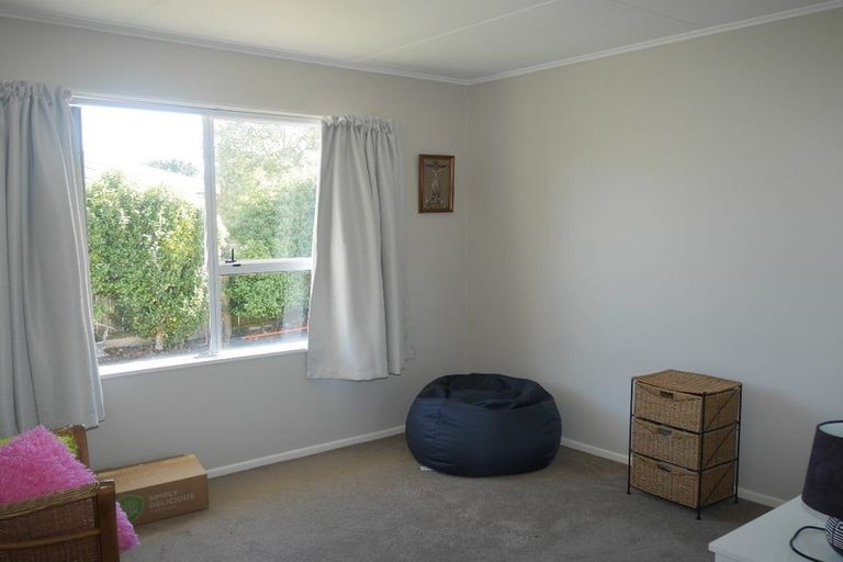 Photo of property in 89 Eatwell Avenue, Paraparaumu Beach, Paraparaumu, 5032