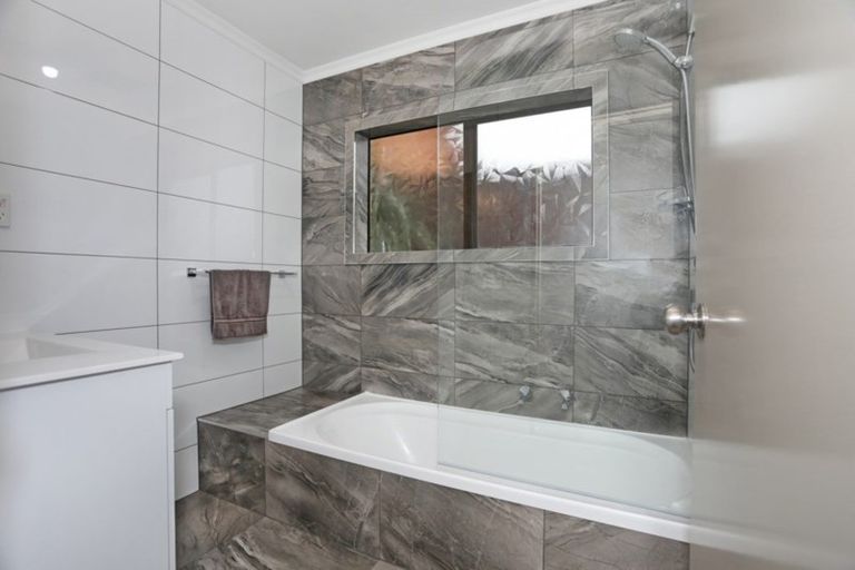 Photo of property in 6 Tennent Court, Marton, 4710