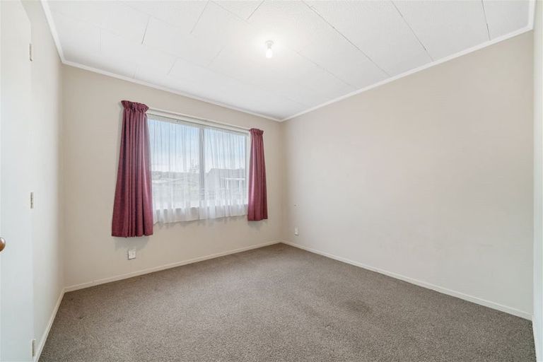 Photo of property in 17b Tiller Close, Kelvin Grove, Palmerston North, 4414