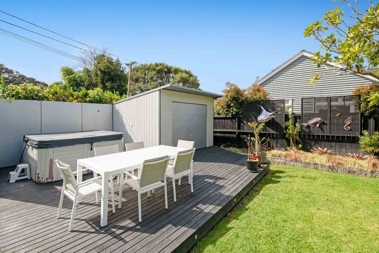 Photo of property in 71 Mckenzie Avenue, Arkles Bay, Whangaparaoa, 0932