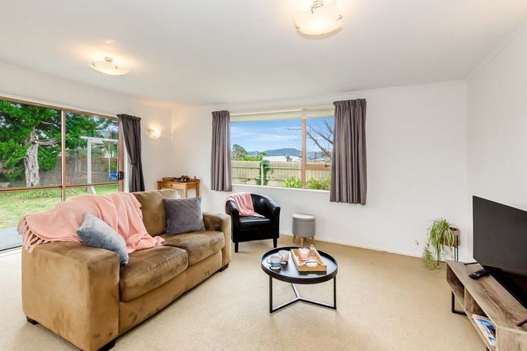 Photo of property in 62b Mazengarb Road, Paraparaumu Beach, Paraparaumu, 5032