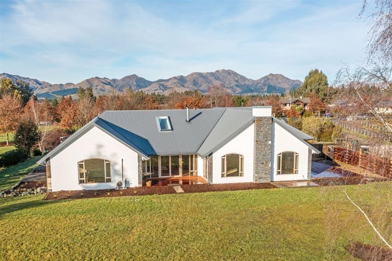 Photo of property in 6 Lochiel Drive, Hanmer Springs, 7334