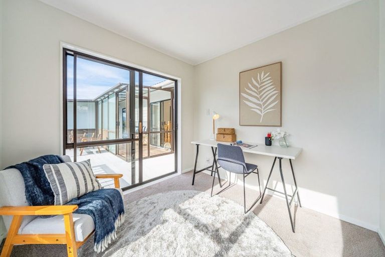 Photo of property in 276 Maungaraki Road, Maungaraki, Lower Hutt, 5010