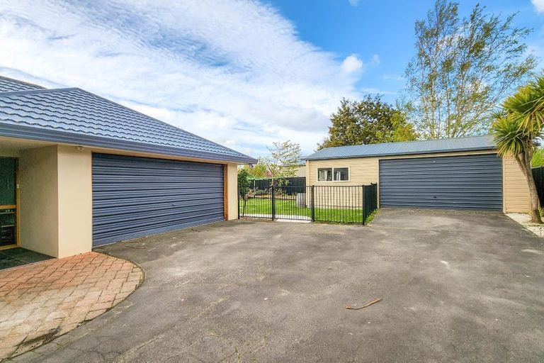 Photo of property in 14 Wingatui Road, Mosgiel, 9024