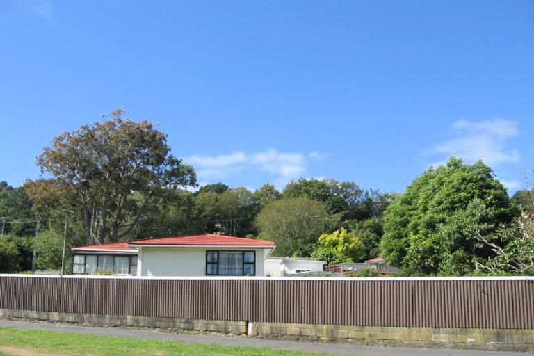 Photo of property in 11 Maymorn Road, Te Marua, Upper Hutt, 5018