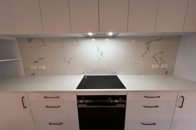 Photo of property in 171 Boord Crescent, Kumeu, 0891