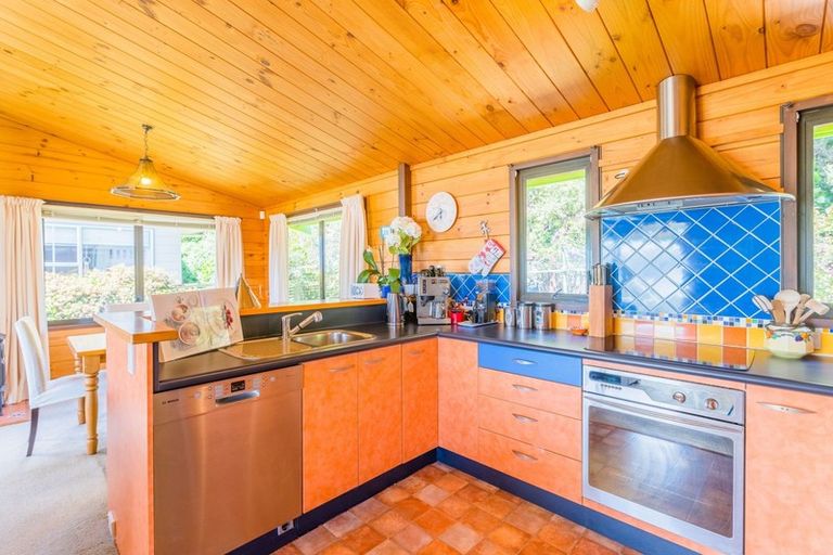 Photo of property in 33 Leeward Drive, Whitby, Porirua, 5024