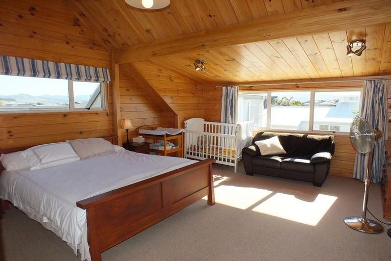 Photo of property in 122 Puka Crescent, Matarangi, Whitianga, 3592