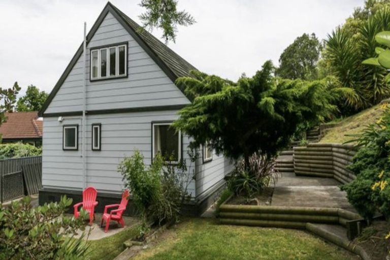 Photo of property in 11 Shortland Place, Havelock North, 4130