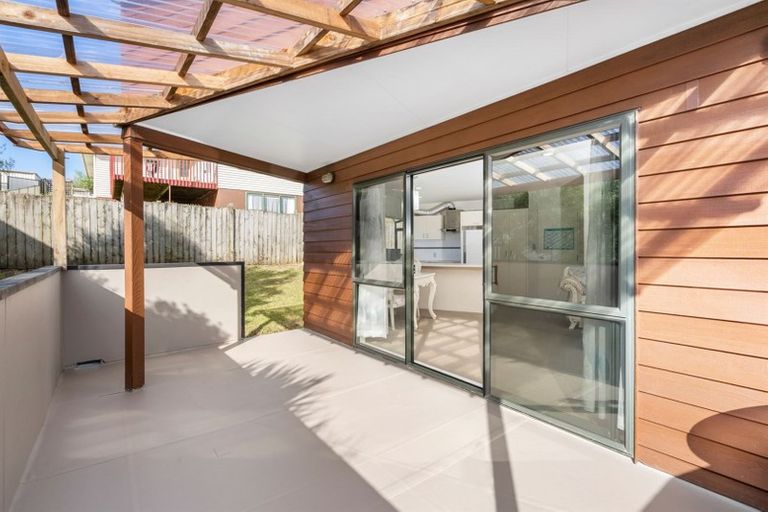 Photo of property in 2/160 Archers Road, Glenfield, Auckland, 0629