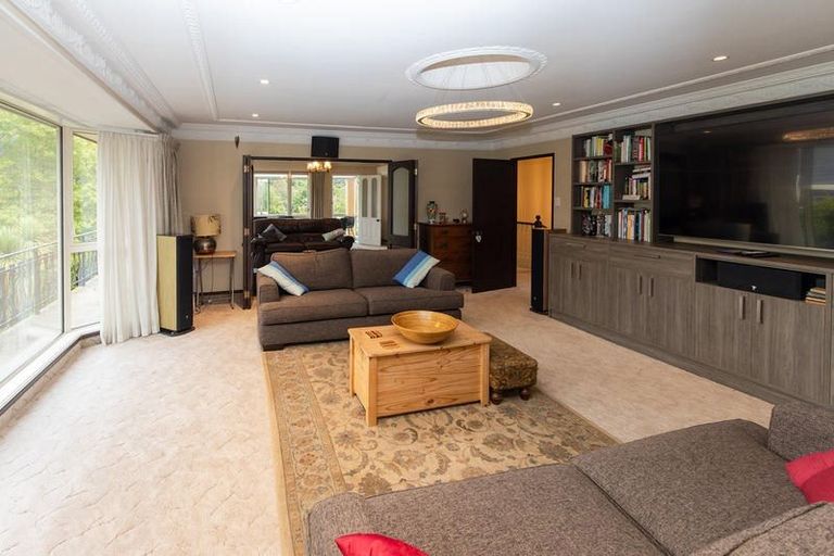 Photo of property in 77 Glenross Street, Glenross, Dunedin, 9011