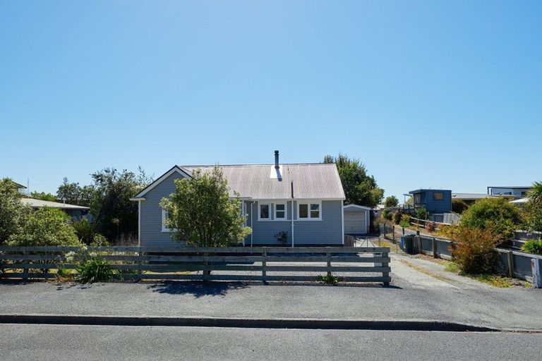 Photo of property in 129 Torquay Street, Kaikoura, 7300