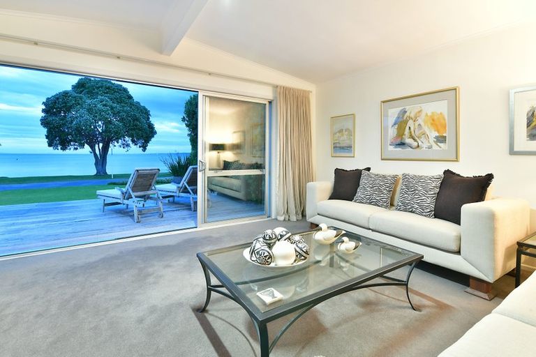 Photo of property in 46 Matakatia Parade, Matakatia, Whangaparaoa, 0930