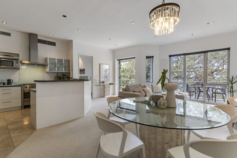 Photo of property in 1/7 The Promenade, Takapuna, Auckland, 0622