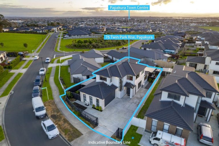 Photo of property in 76 Twin Parks Rise, Papakura, 2110