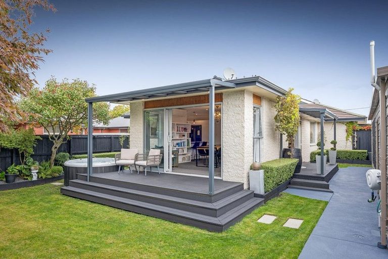 Photo of property in 500c Harewood Road, Harewood, Christchurch, 8051