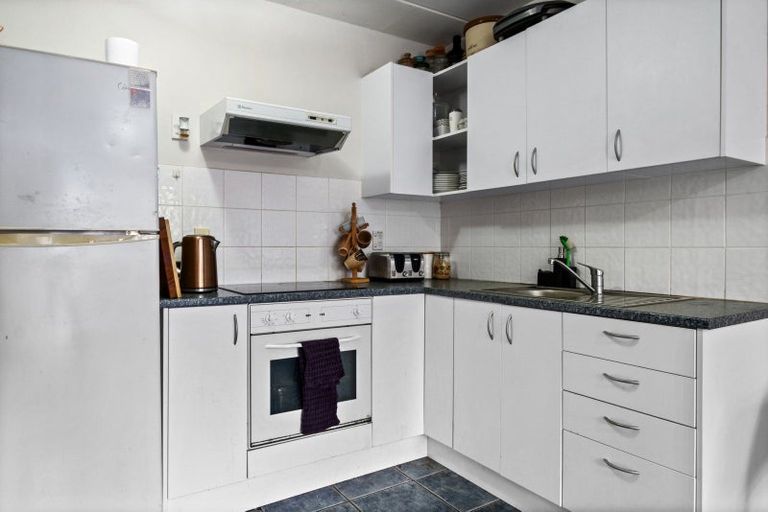 Photo of property in 57/8 Carrington Street, Lower Vogeltown, New Plymouth, 4310