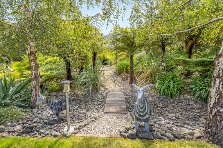 Photo of property in 124 Maui Pomare Road, Nikau Valley, Paraparaumu, 5032