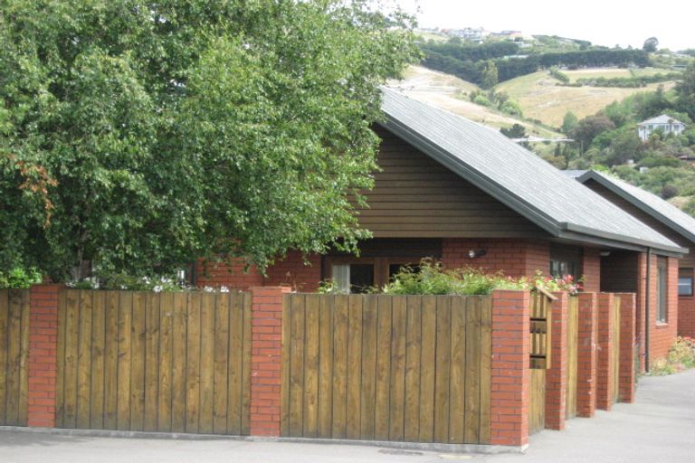 Photo of property in 2/164 Main Road, Redcliffs, Christchurch, 8081