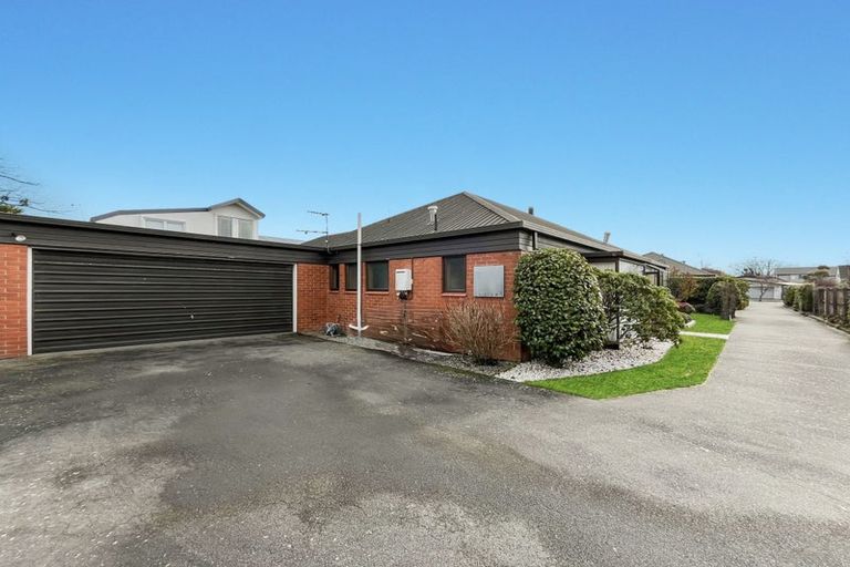 Photo of property in 30a Taylors Avenue, Bryndwr, Christchurch, 8052
