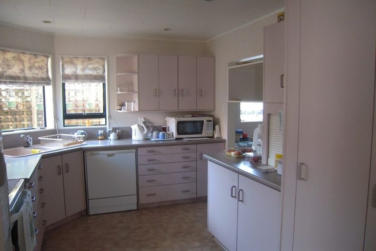 Photo of property in 13 List Street, Welbourn, New Plymouth, 4310