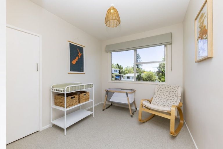 Photo of property in 1 Wirihana Road, Titirangi, Auckland, 0602