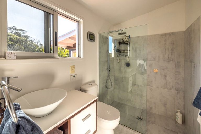 Photo of property in 3 George Street, Surfdale, Waiheke Island, 1081