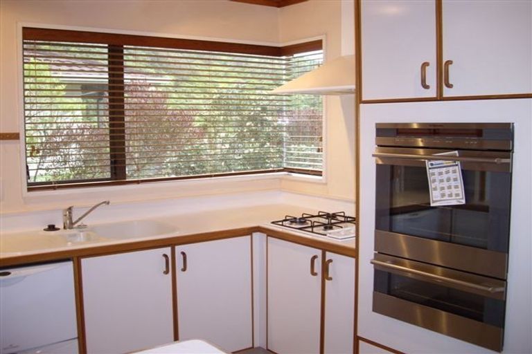 Photo of property in 12 Satara Crescent, Khandallah, Wellington, 6035