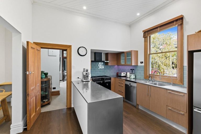 Photo of property in 7 Strathmore Crescent, Roslyn, Dunedin, 9010