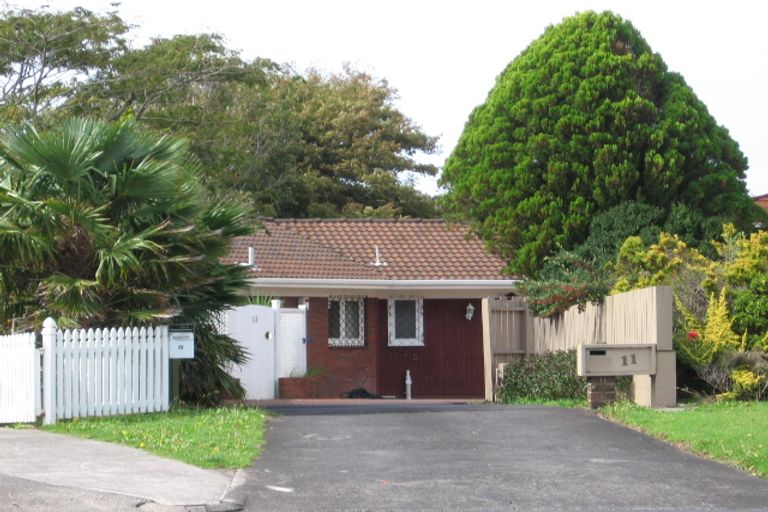 Photo of property in 11 Hill Rise, Sunnyhills, Auckland, 2010